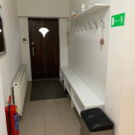 Domovina Hostel *